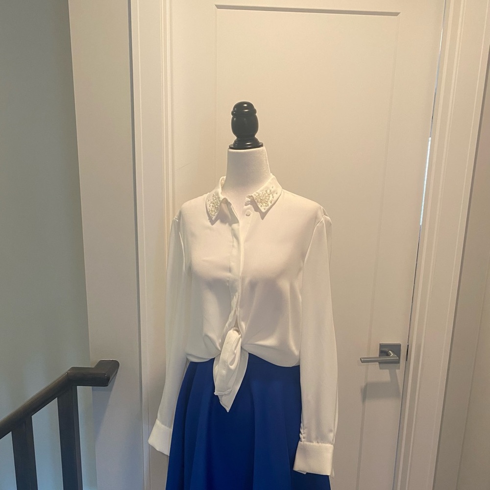 H&M White Button Down Shirt with Embellished Collar